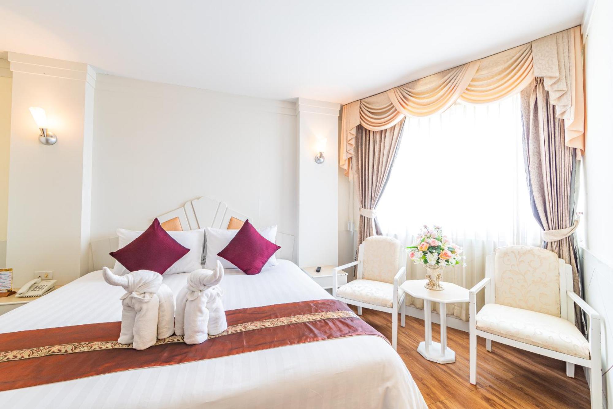 Thong Tarin Hotel Surin Exterior foto