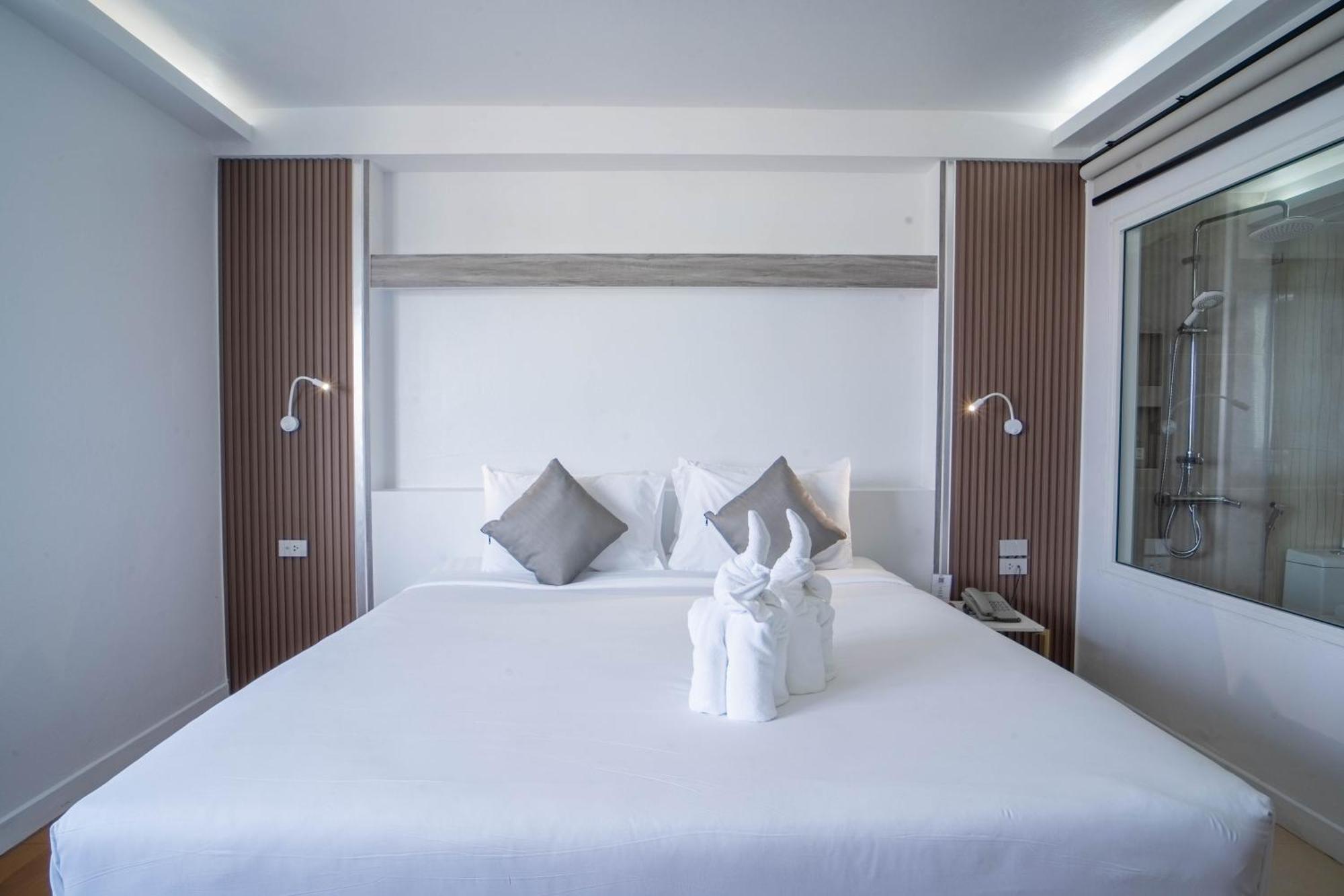 Thong Tarin Hotel Surin Exterior foto