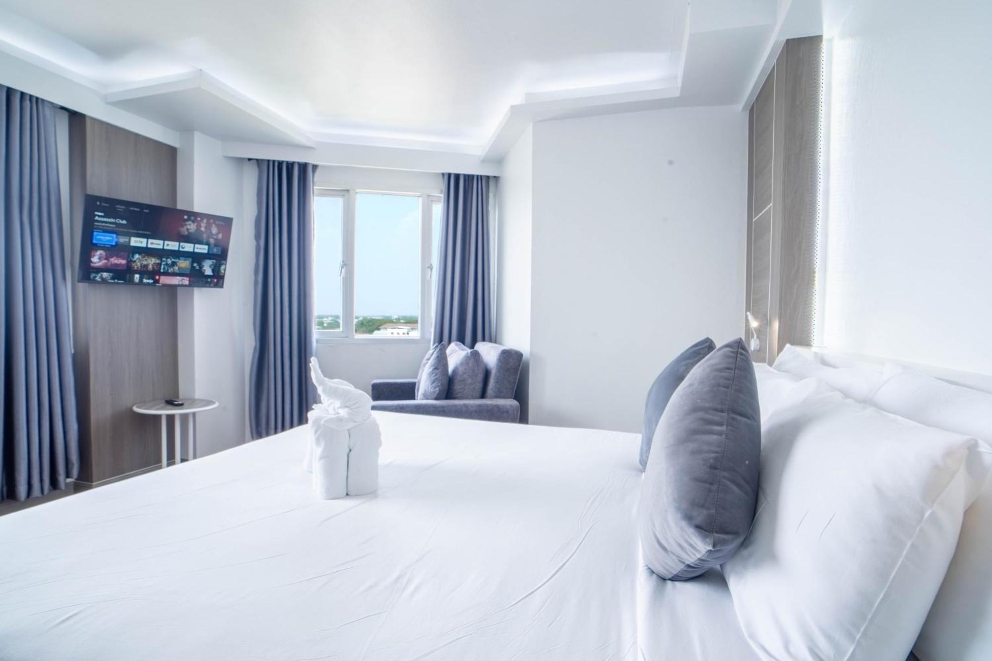 Thong Tarin Hotel Surin Exterior foto